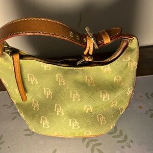 Dooney and Bourke Handbag (green)